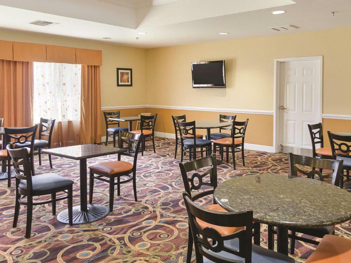 La Quinta By Wyndham Mobile Satsuma / Saraland Hotell Eksteriør bilde